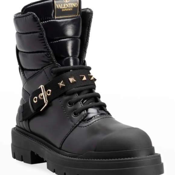 Valentino Garavani Combat boots - Picture 1 of 6